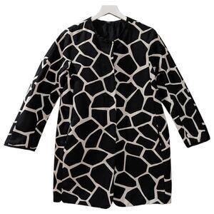S Max Mara Black & White Giraffe Print Button Snap Jacket Size 4
